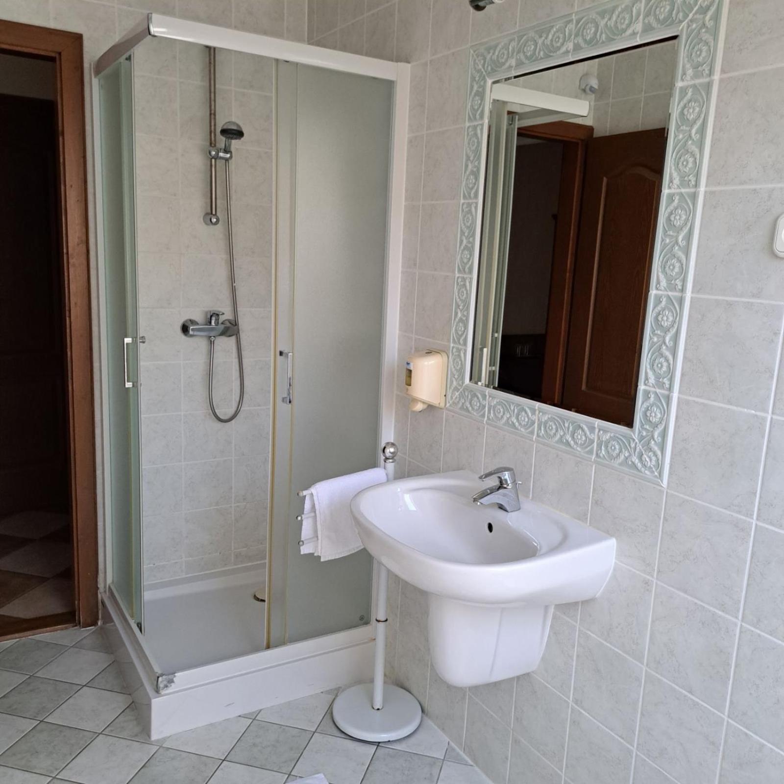 Bed and Breakfast Kigyosi Csarda & Panzio Fulopszallas Exterior foto