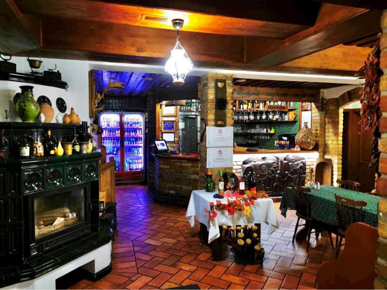 Bed and Breakfast Kigyosi Csarda & Panzio Fulopszallas Exterior foto